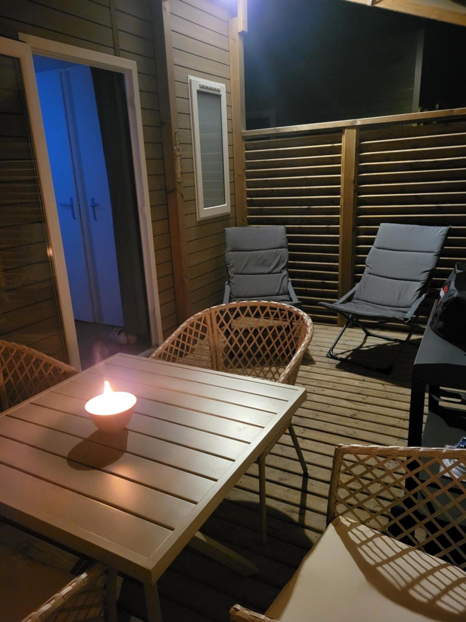 Campingplatz Mobil 4 Personnes Climatise *